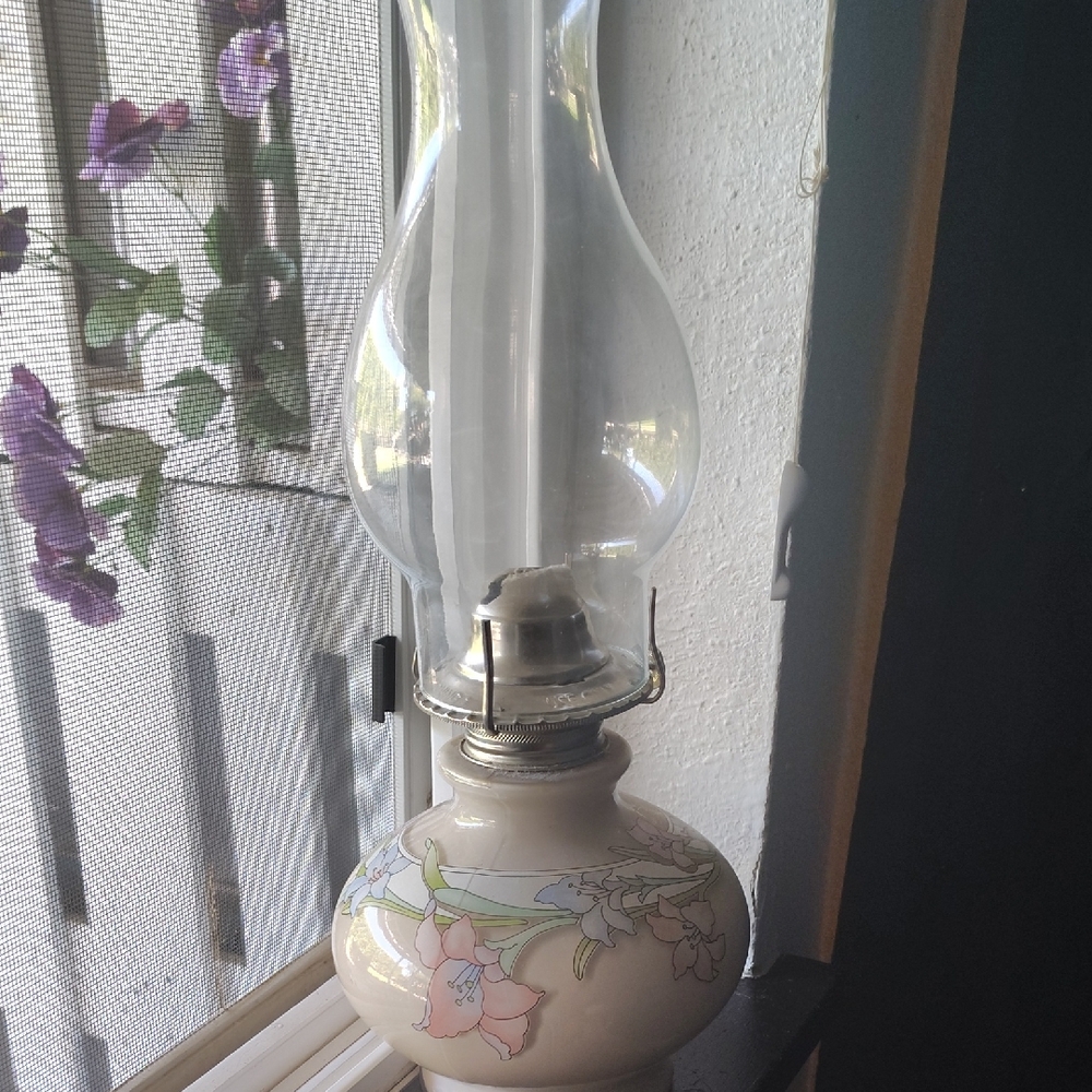 Floral Ceramic Oil Lamp